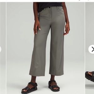 Lululemon City Sleek 5 Pocket Wide-Leg High-Rise 7/8 Length Pant